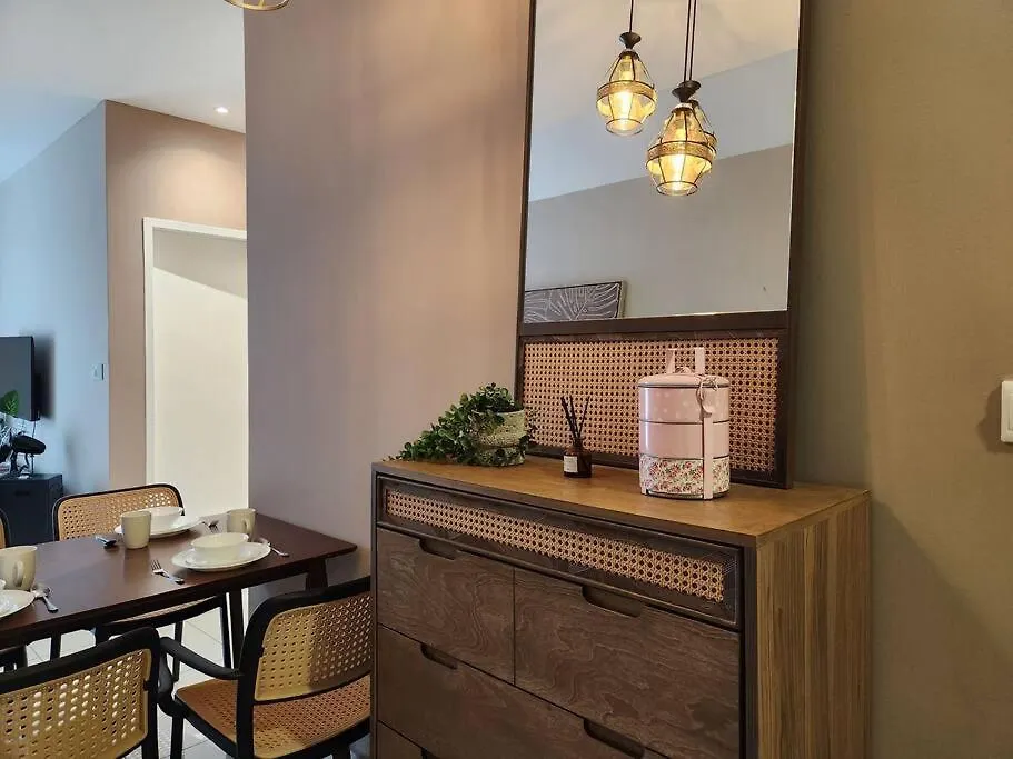 2Br L Tr Residence Titiwangsa L Monorail L Lrt L Klcc Kuala Lumpur 0*,  Malaysia